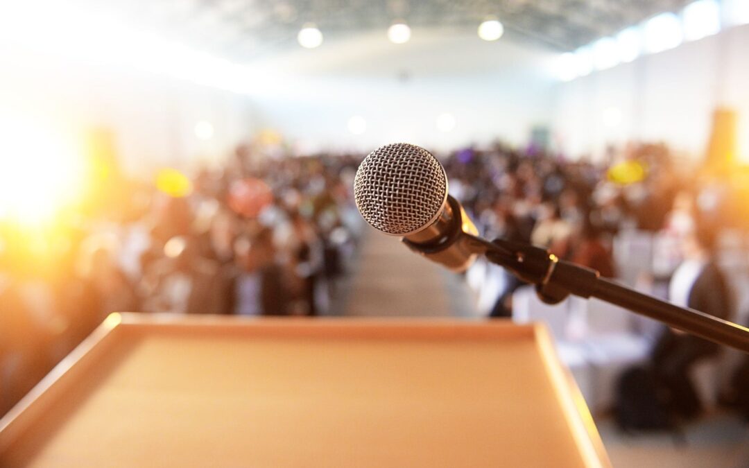 8 Great Tips For Public Speaking
